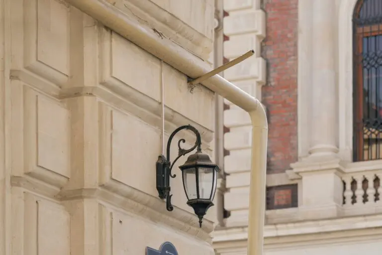 Top 5 Benefits of Seamless Gutters for Residential and Commercial Properties